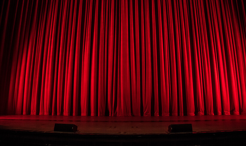 Die wichtigsten Theaterstücke in 60 Sek