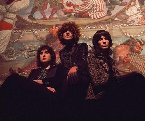 Temples - Hot Motion