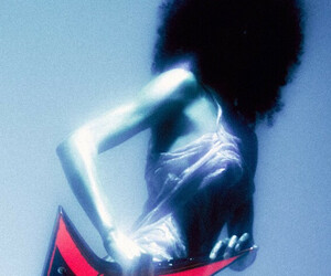 Uche Yara auf 'Bodyscanner' Tour 2026